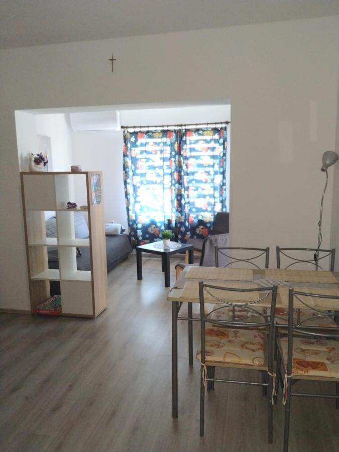 Apartments Zlatko Pula Buitenkant foto