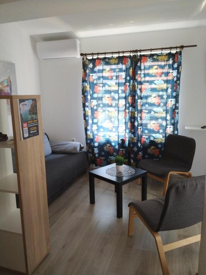 Apartments Zlatko Pula Buitenkant foto