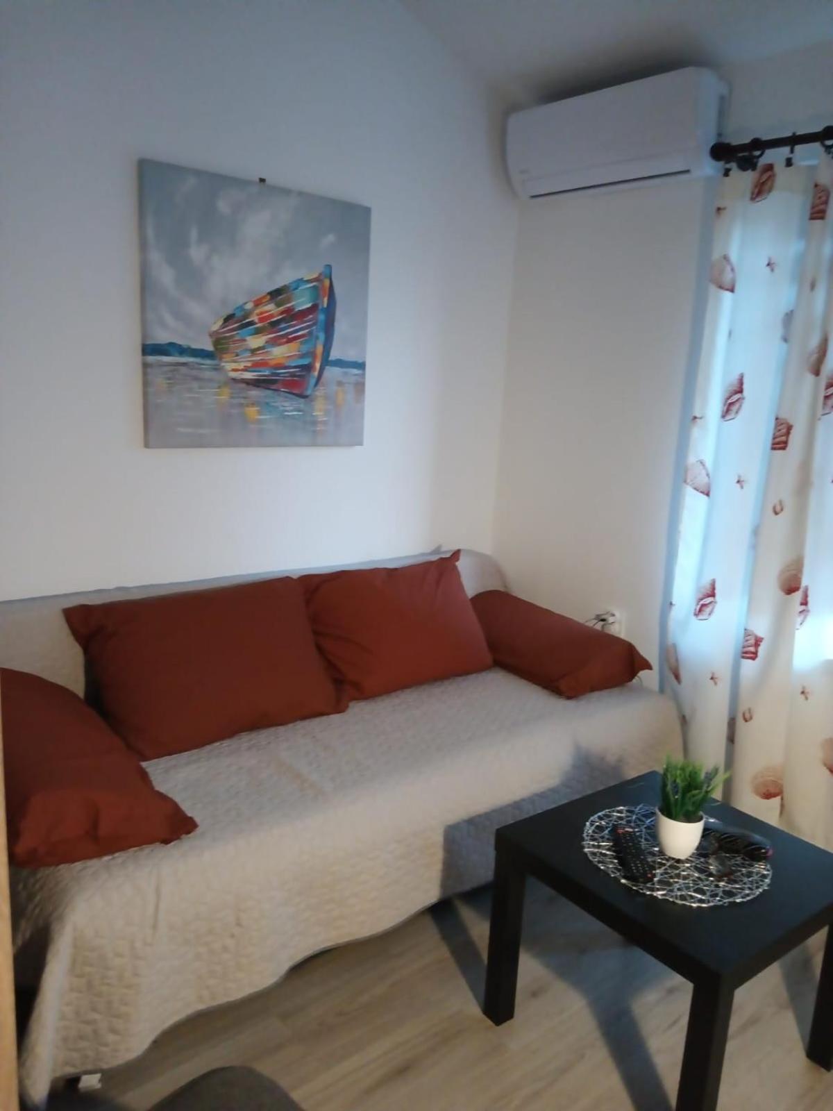 Apartments Zlatko Pula Buitenkant foto